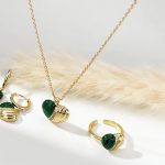 Advantages Of Buying Green Malachite Necklace