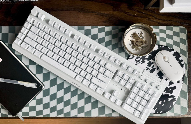 A Gamer’s Dream Keyboard: The Compact Mechanical RGB PC Gaming Keyboard