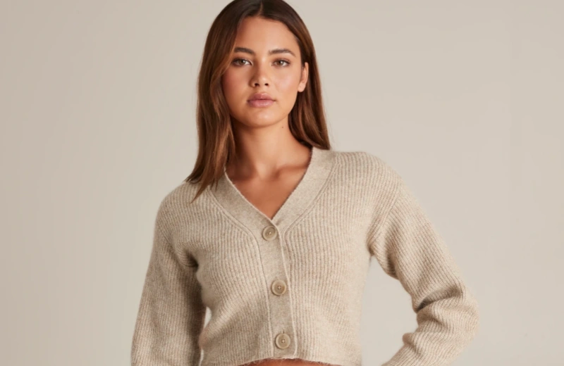 Benefits Of Wearing Knitted V-neck Cardigan