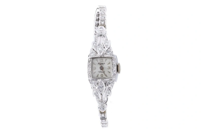 Features Of Diamond Watch