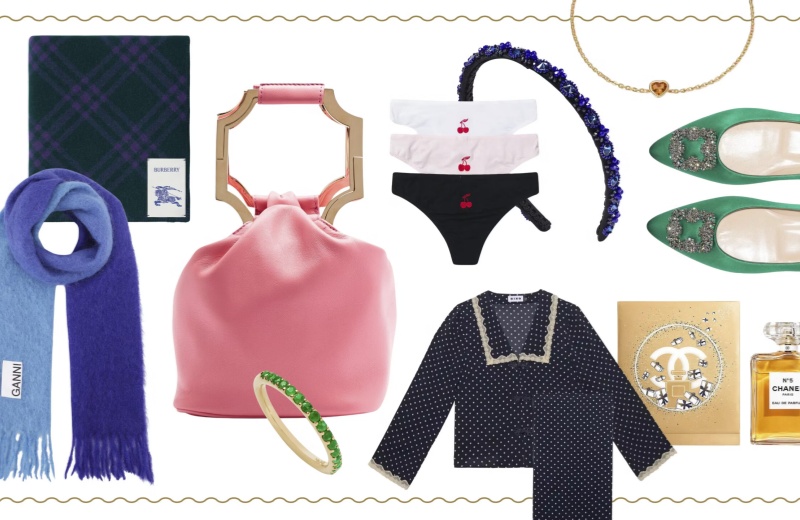 Sharing Of Fashionable And Decent Costume Gifts