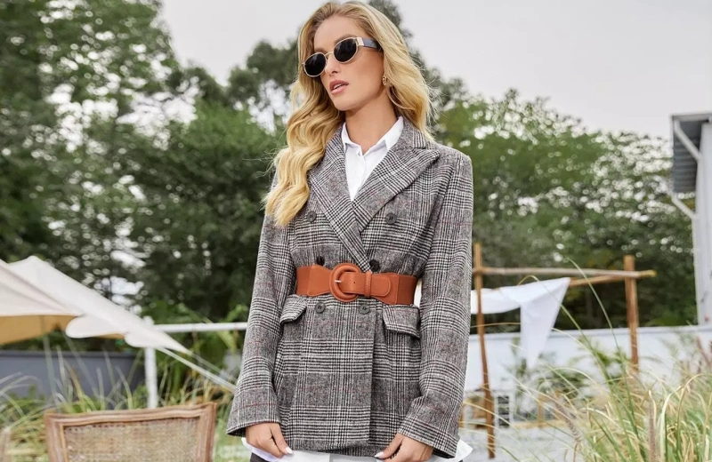 Some Stylish Ways To Wear Plaid Double-breasted Blazer