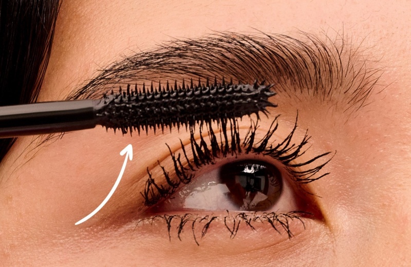 The Introduction Of Magnetic Mascara